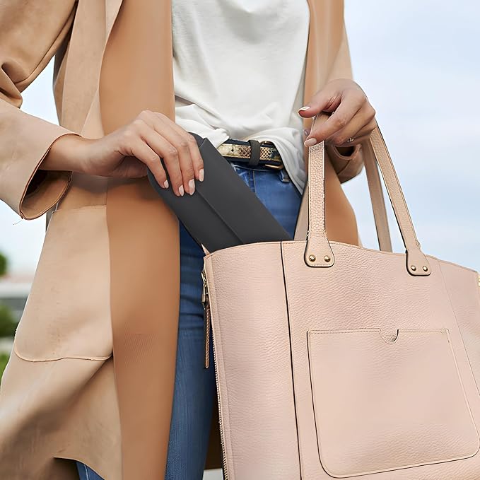 Silicone Makeup Brush Holder Travel Cosmetic Bag:Soft Portable Cosmetic Face Brushes Holder with Upgrade Anti-Fall Out Magnetic Closure, Large Travel Makeup Brush Case - Grey