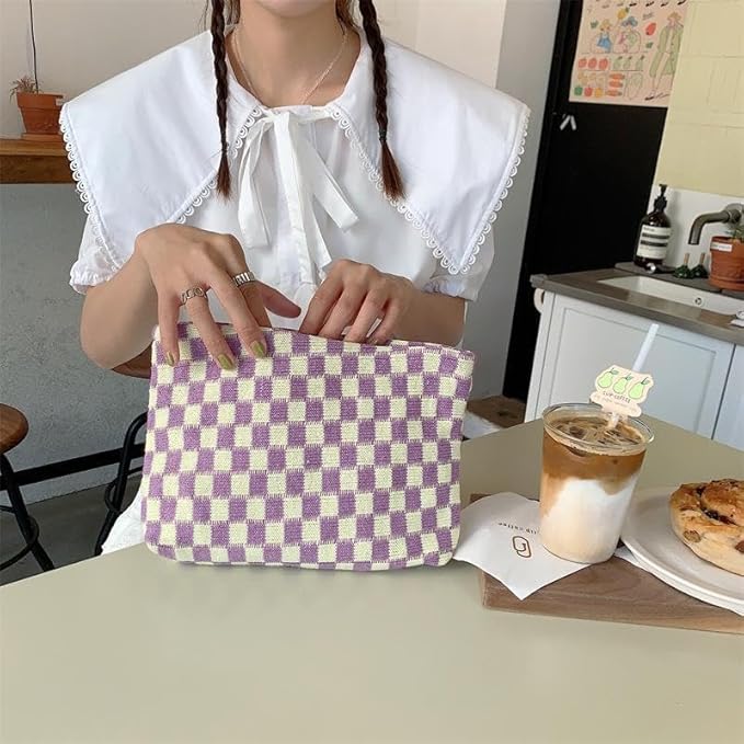 Pazimiik knitted checkered makeup bag