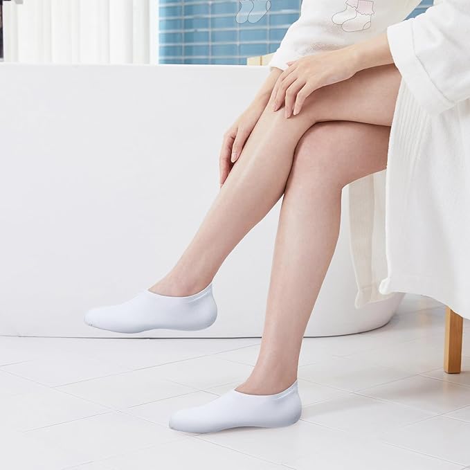 12 Pairs Moisturizing Socks Overnight for Dry Feet Cotton Spa Lotion Cotton Moisture Enhancing Cosmetic Moisturizing Socks for Women Men Foot Care Dry Cracked Feet(Classic,White Pink)