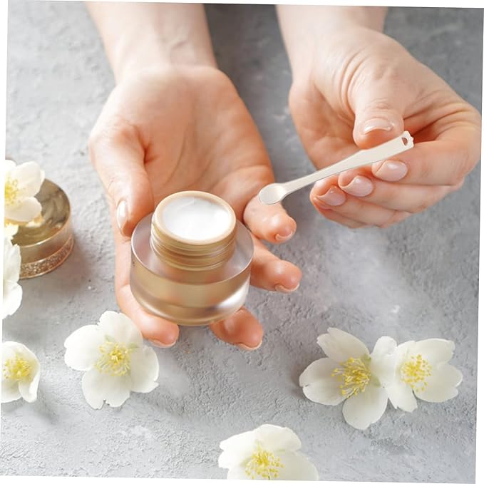 18pcs Face Cream Applicator Handy Cosmetic Spoons for Mask Application Smooth Texture Travel-friendly for Creams Lotions Skin