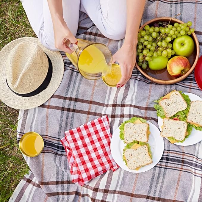 10 Pack 3.3inch Stainless Steel Sauce Dishes Mini Individual Saucers Bowl Round Seasoning Dishes Sushi Dipping Bowl Appetizer Plates, Golden