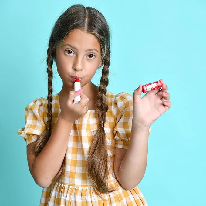 MISS NELLA Kids Bag of Glamorous Picks Makeup