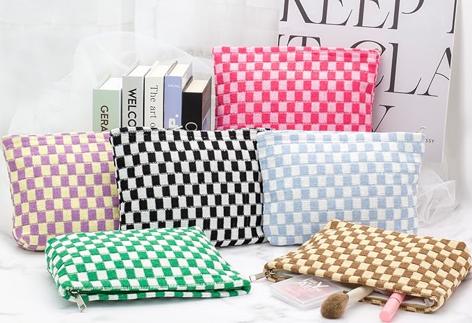 Pazimiik knitted checkered makeup bag